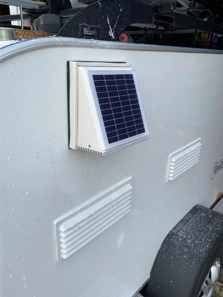 2.5W 검은색 플라스틱 태양광 벽걸이형 환풍기, 통풍 - Smart Home Ventilation System 리뷰 및 가격